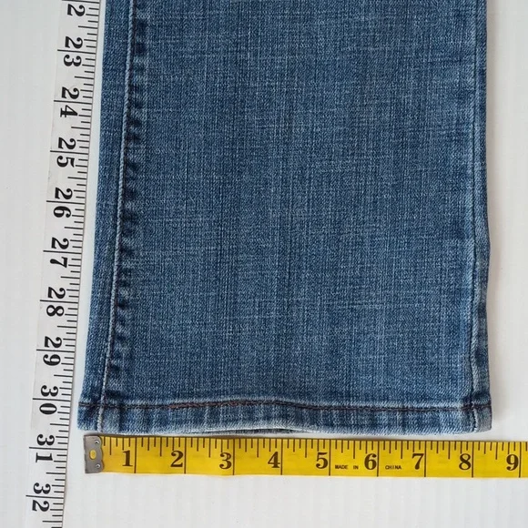 Levi's 515 Boot Cut Jeans 4M Blue Pockets - Picture 16 of 16